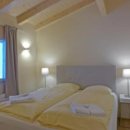 Sleeps 8 Wifi